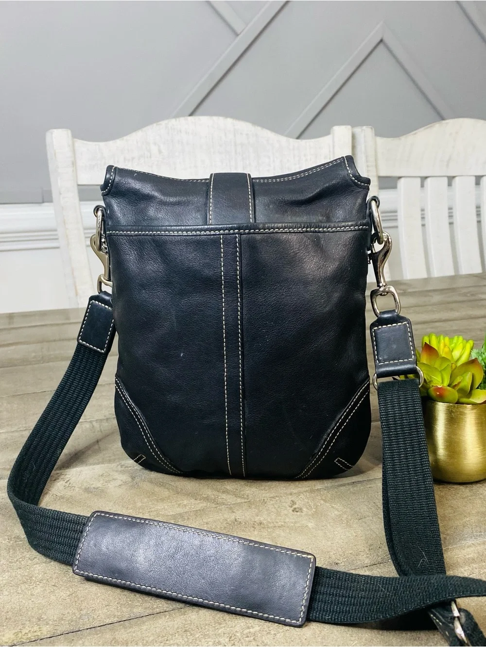 Vintage 2000’s Coach Soho Buckle Flap Crossbody Bag 4786 Black Leather Y2K